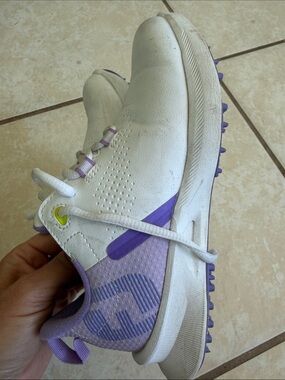 FootJoy GOLF White Golf Shoe with Purple Interior